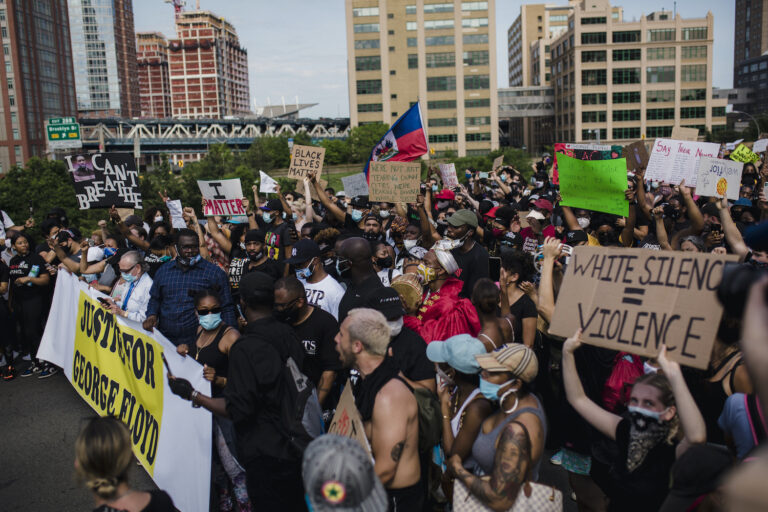 why therapists need to be anti-racist